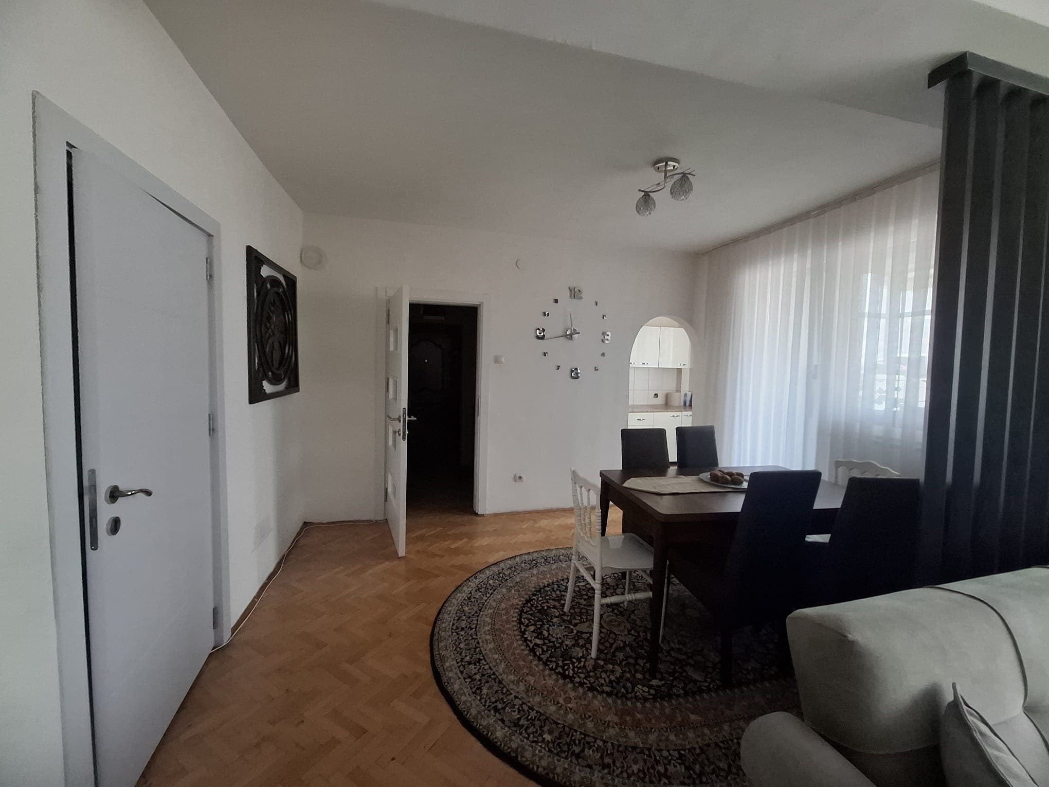 Shitet banesë Duplex 135 m² – (me podrum & parking, me ashensor) - me mundesi ndarje. - Image 1